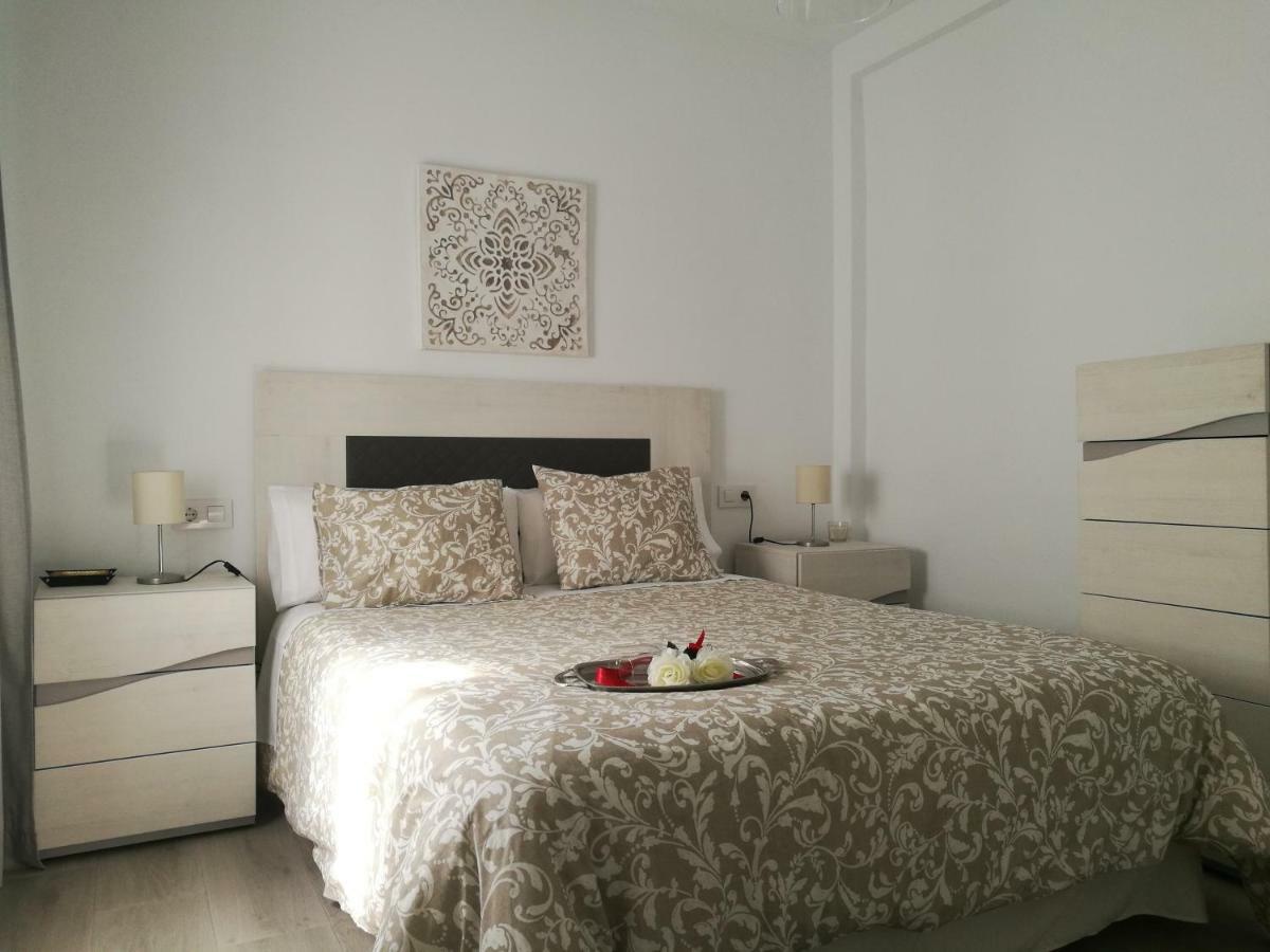 Appartement Piso Con Terraza Y Vistas Espectaculares à Carmona  Extérieur photo